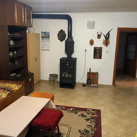 за гости рай с до гр велико търново Vakantiehuis *