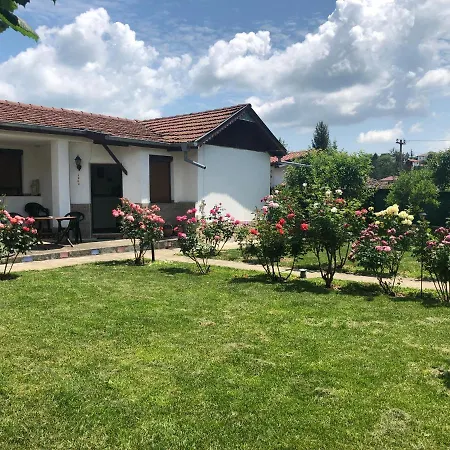 за гости рай с до гр велико търново Casa de Férias