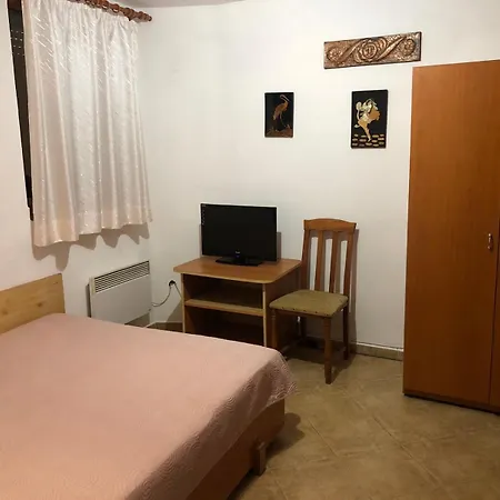 за гости рай с до гр велико търново *